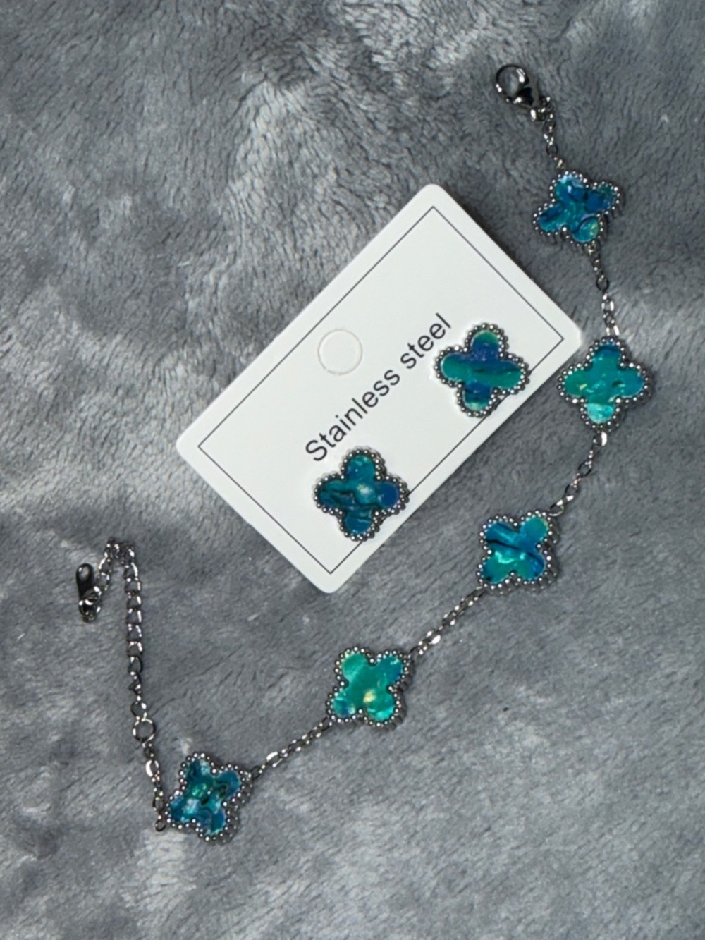 Stainless Steel Turquoise Blue Clover Bracelet and Stud Earrings Set - Picture 5 of 5